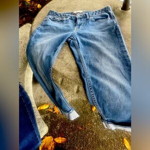 Cuffed legs stretch light blue Jean